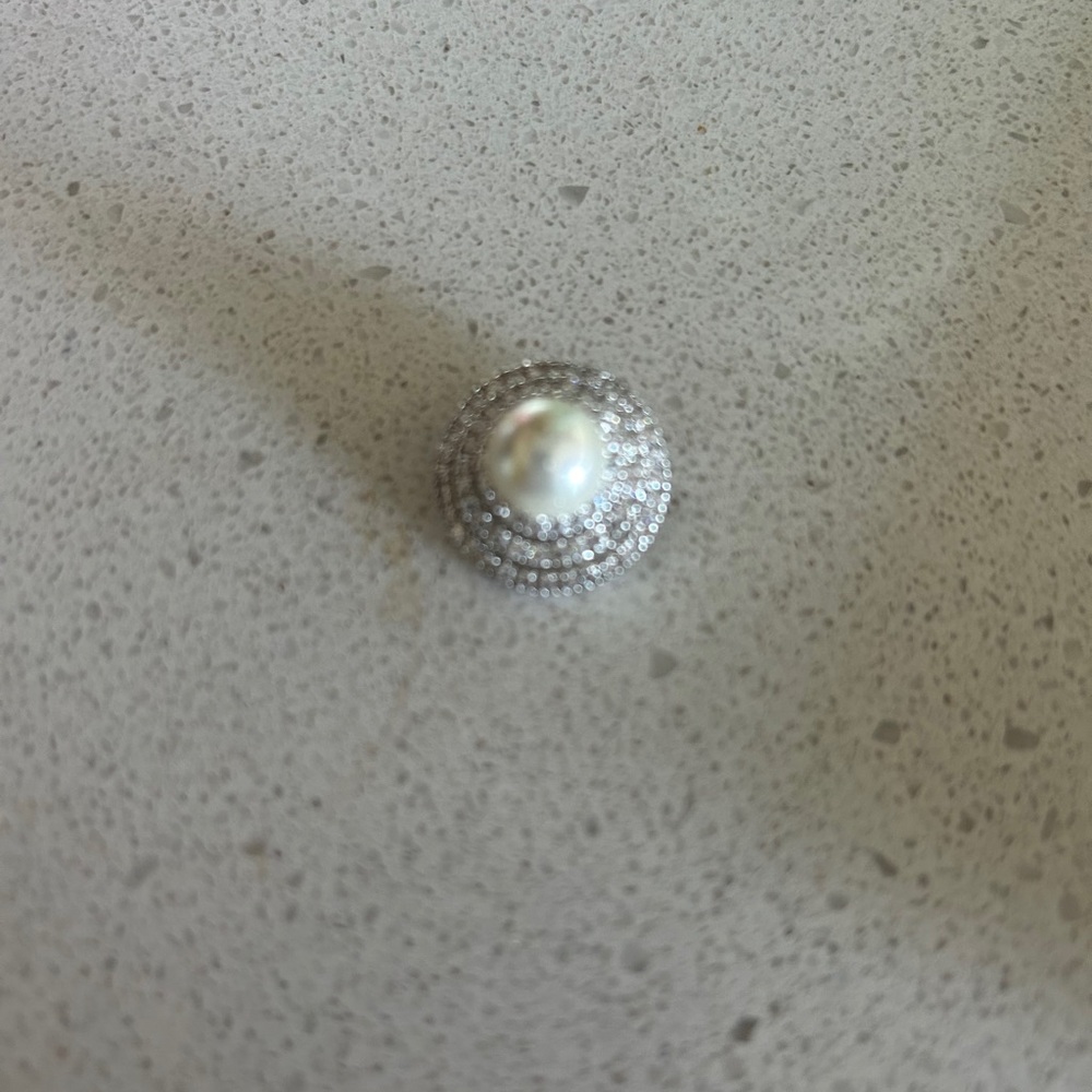 Pure silver pendant ( stamped) with faux pearls and crystals